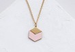 Collier Cube rose