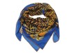 Foulard fauve